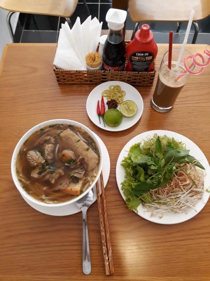 Ha Vy Hotel Thành Pho Ho Chí Minh Esterno foto