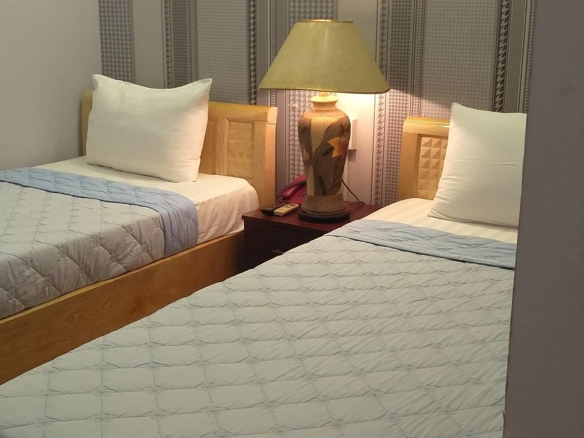 Ha Vy Hotel Thành Pho Ho Chí Minh Esterno foto