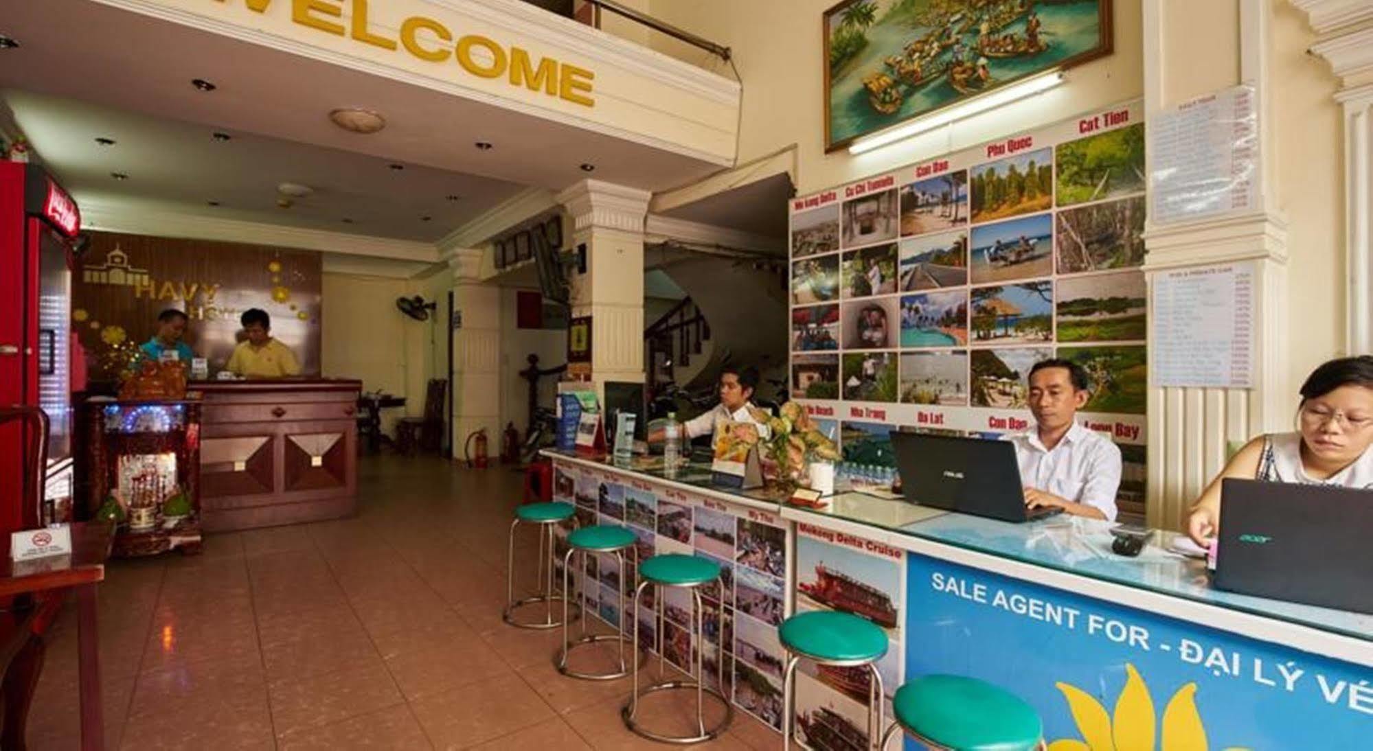 Ha Vy Hotel Thành Pho Ho Chí Minh Esterno foto