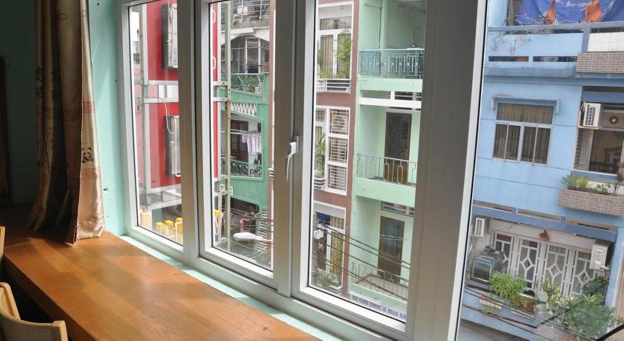 Ha Vy Hotel Thành Pho Ho Chí Minh Esterno foto