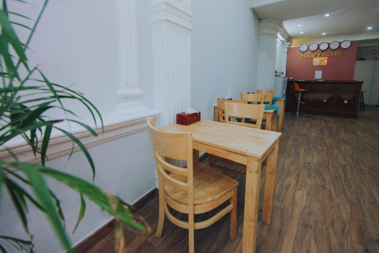 Ha Vy Hotel Thành Pho Ho Chí Minh Esterno foto
