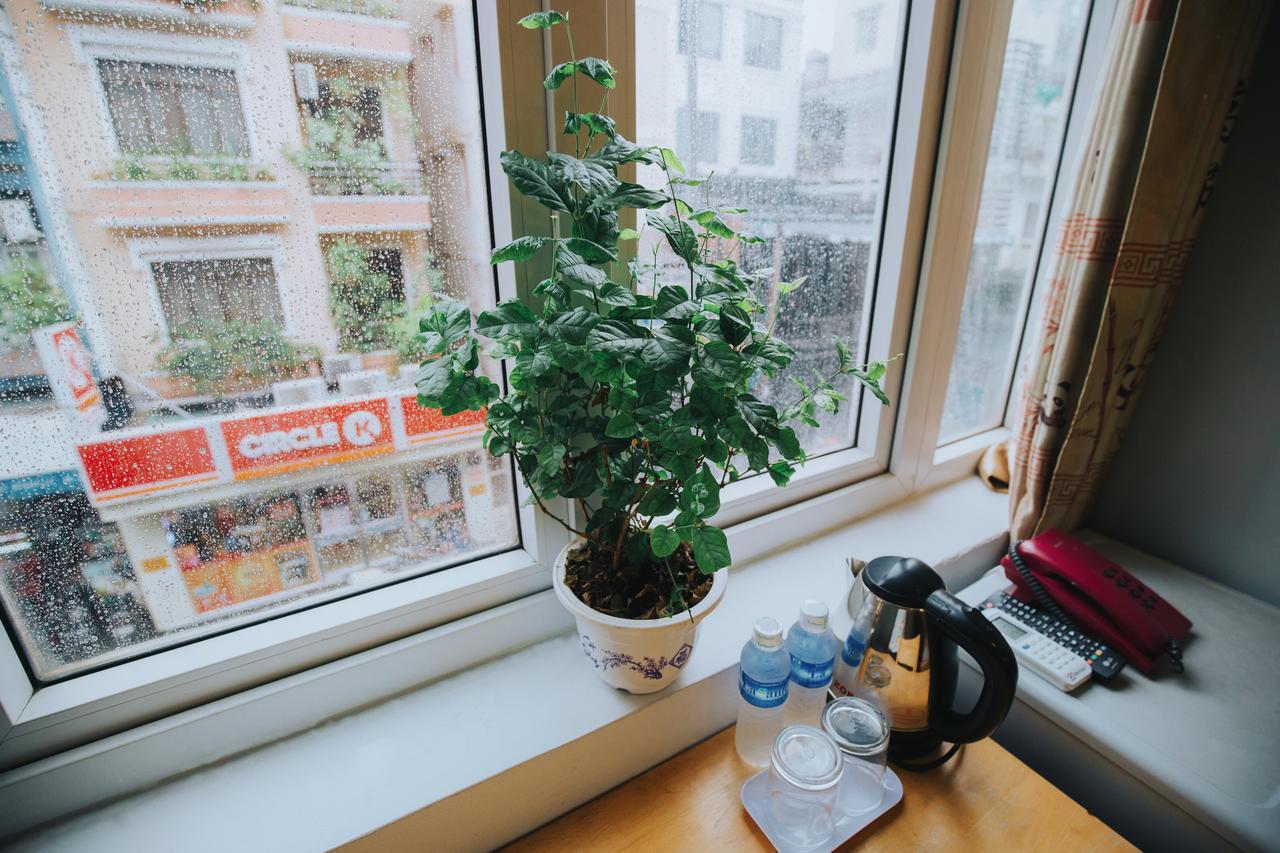 Ha Vy Hotel Thành Pho Ho Chí Minh Esterno foto