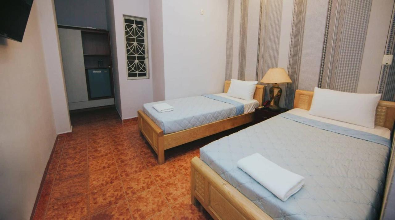 Ha Vy Hotel Thành Pho Ho Chí Minh Esterno foto