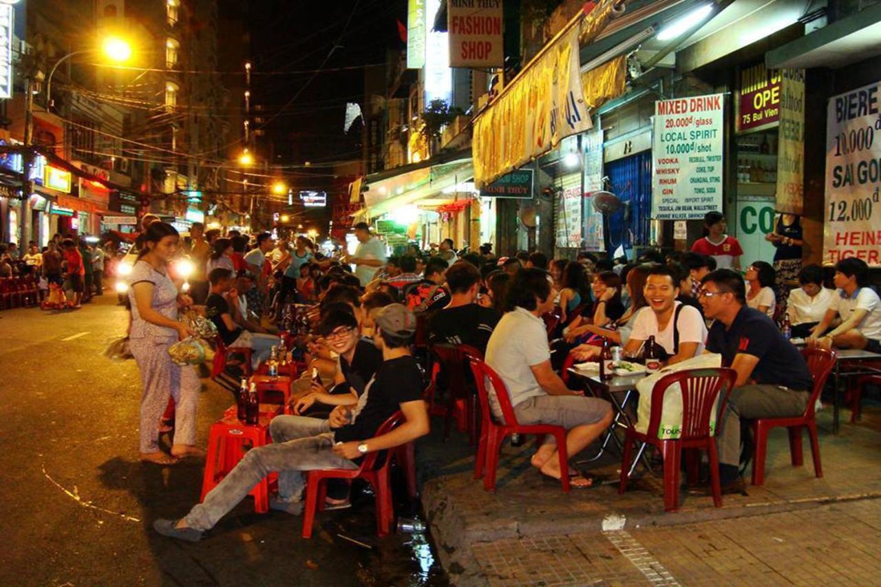 Ha Vy Hotel Thành Pho Ho Chí Minh Esterno foto
